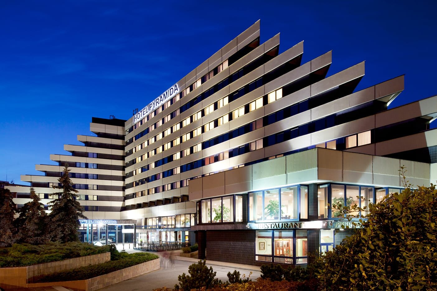 OREA Hotel Pyramida - budova hotela